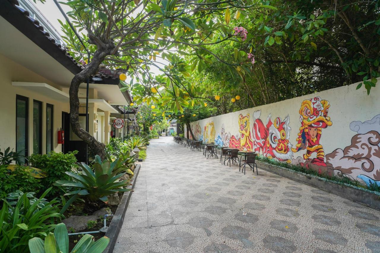 Oyo 1992 China Town Hotel Bali Kuta Lombok Zewnętrze zdjęcie